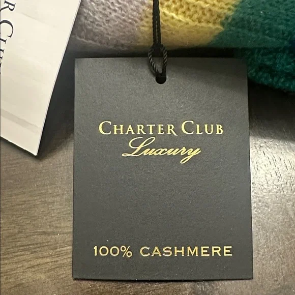 NEW Women's Charter Club Bright Marine One Cashmere Scarf Muffler NWT - Picture 4 of 4